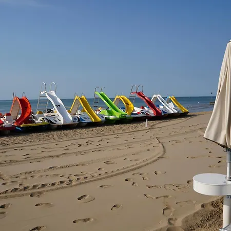 Hotell Delaville Frontemare 3*